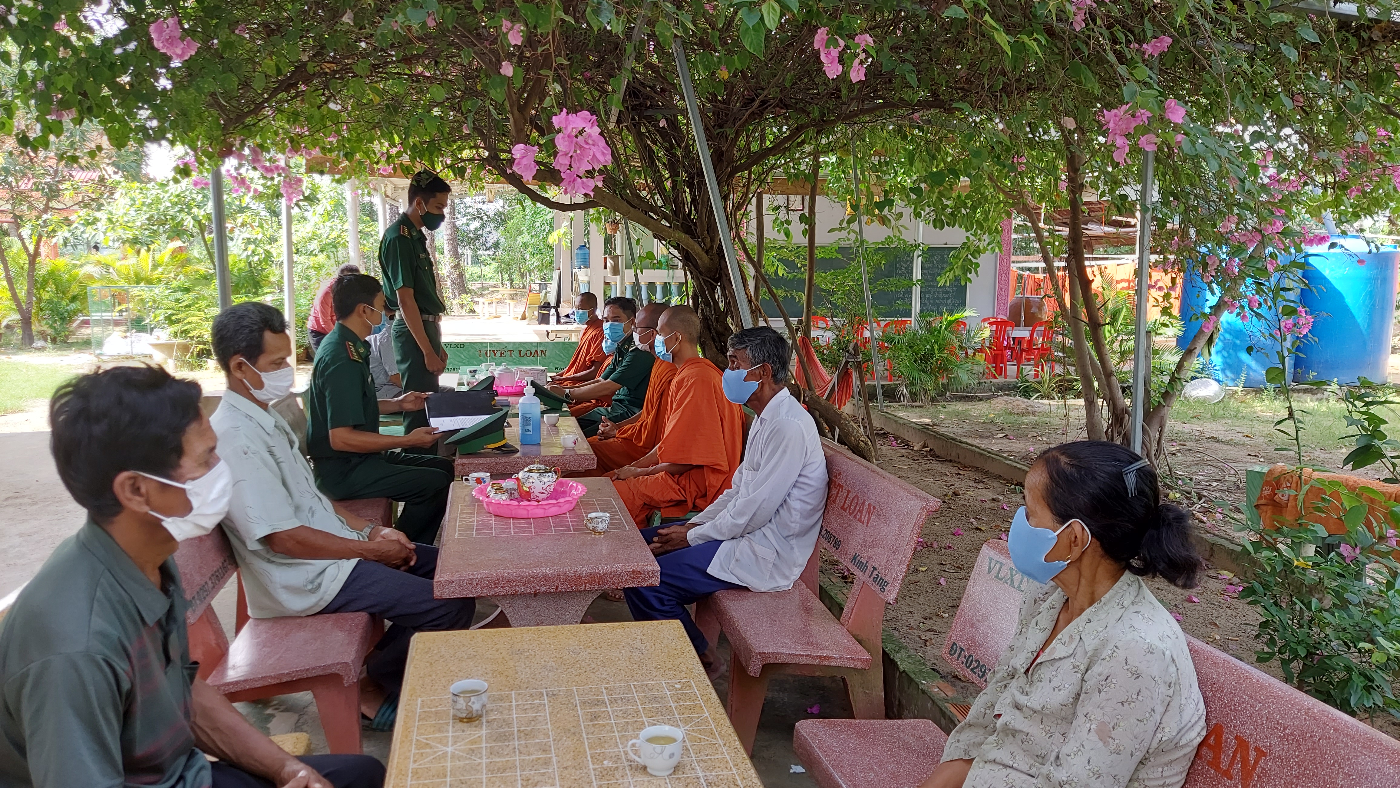 Bộ đội Biên phòng tuyên truyền bầu cử trong nhân dân